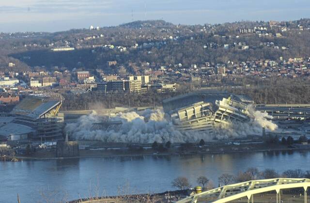 Slide 
													
													4