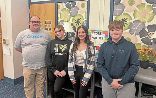 Valley students learn life skills, find success at business competition