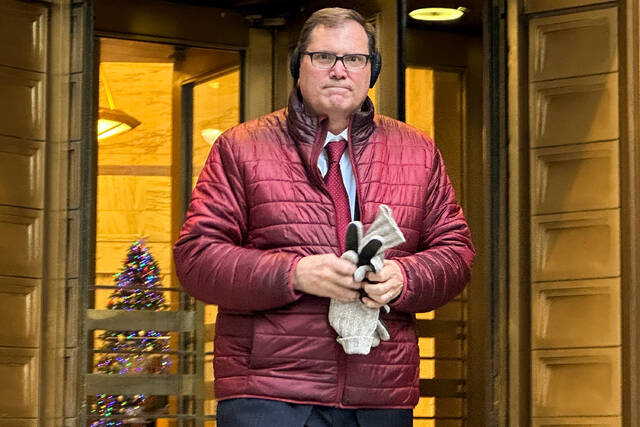 Top U.S. prosecutor appointed to New York Albany office by judges is immediately ousted