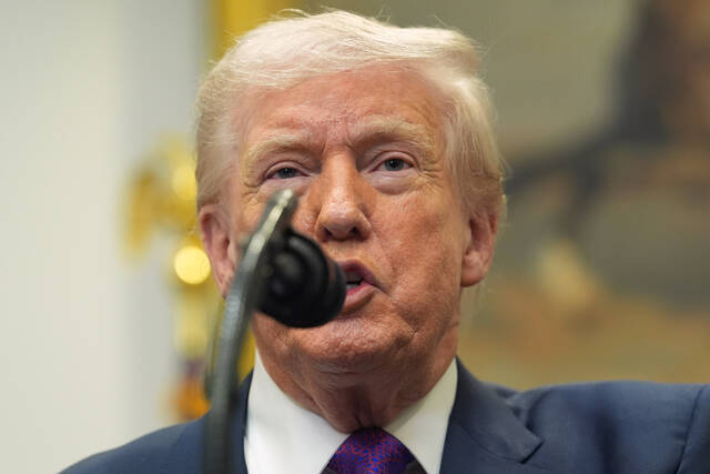 Trump pardons 5 former NFL players for crimes ranging from perjury to drug trafficking