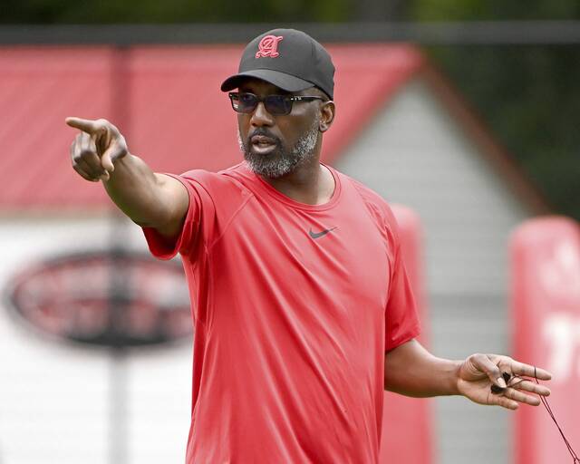 Aliquippa football again contesting being placed in Class 4A by PIAA