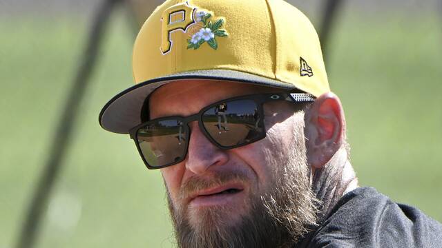 Batman Returns: A.J. Burnett accepts invitation to Pirates camp to mentor pitchers