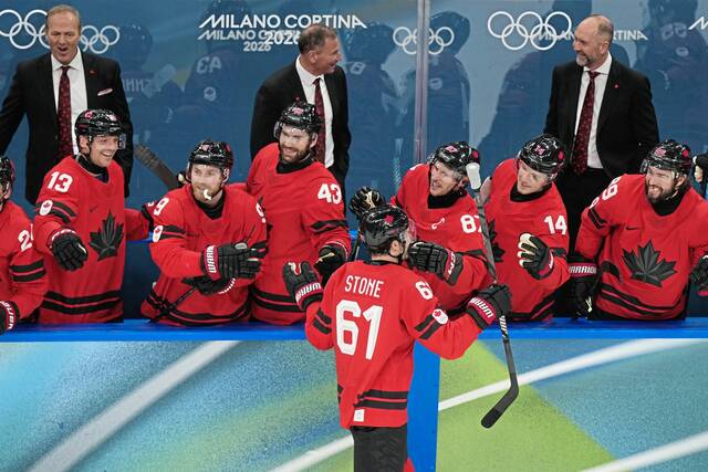 Penguins’ Sidney Crosby totals 3 points as Canada routs France