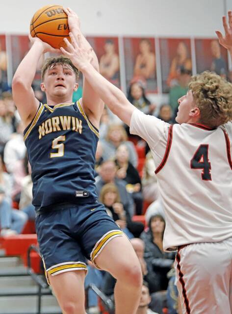 Fox Chapel boys grab 1st-round WPIAL win over Norwin