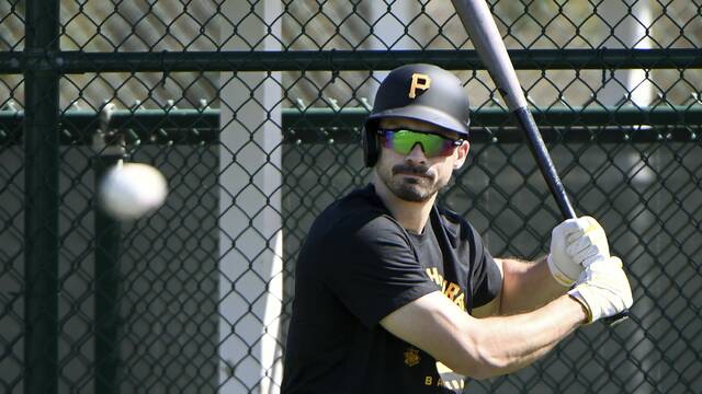 Bryan Reynolds concentrating on how to improve his swing without hitting panic button