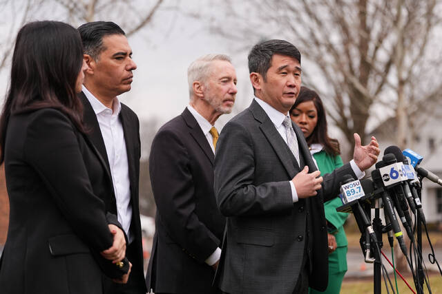 Slide 
													
													6