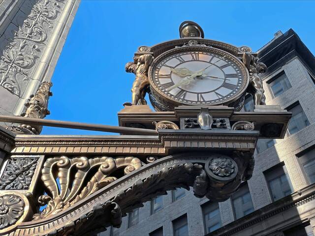 Laurels & lances: Consequences & community