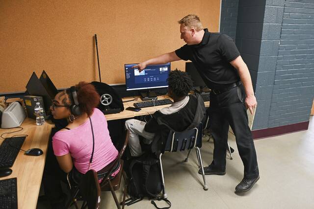 Slide 
													
													3