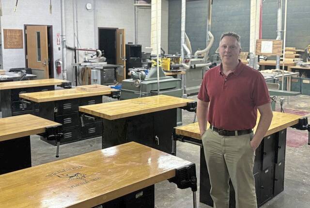 Slide 
													
													6