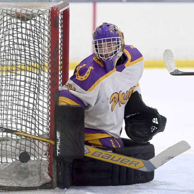 High school hockey roundup for Feb. 23, 2026: Plum opens Class A playoffs with shutout win
