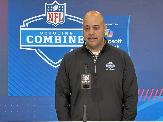 Steelers GM Omar Khan open to another season with Aaron Rodgers at QB