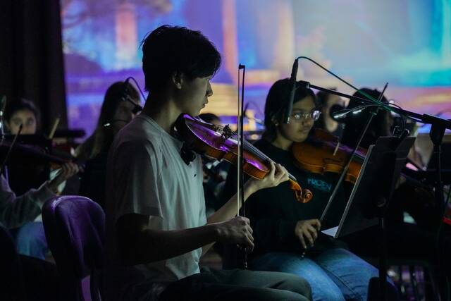 Slide 
													
													6