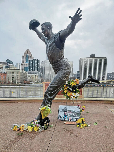 9341177_web1_gtr-mazstatue1-022826 9341177_web1_gtr-mazstatue1-022826