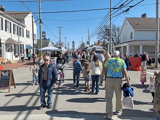 Warm, sunny day draws large crowd to 5th annual Saxonburg Winter Festival
