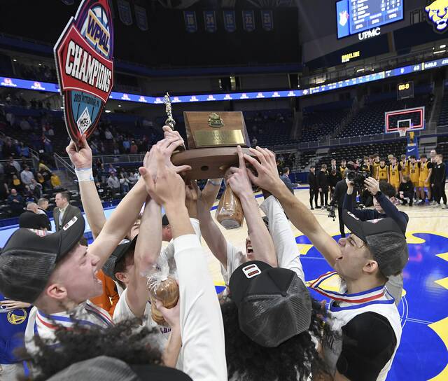 Chartiers Valley heats up, storms past Thomas Jefferson to win 8th WPIAL title