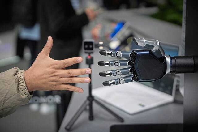 9337326_web1_ap26061477993782 9337326_web1_ap26061477993782