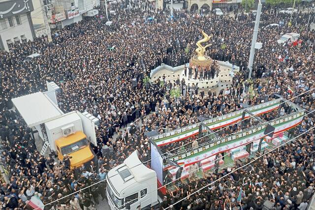 9337326_web1_ap26062345978599 9337326_web1_ap26062345978599