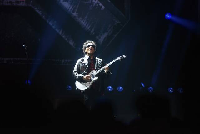 Slide 
													
													6