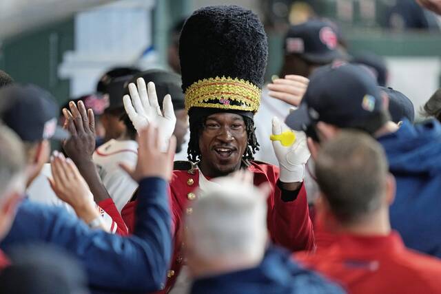 9347974_web1_ap26068668614789