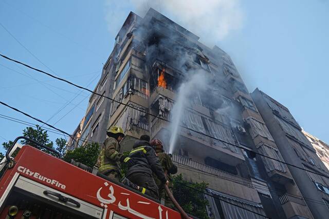 9347994_web1_ap26077242768686