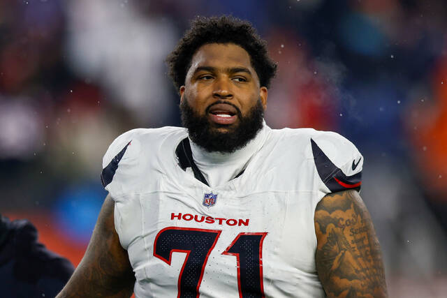 Reports: Browns agree to acquire offensive tackle Tytus Howard from Texans