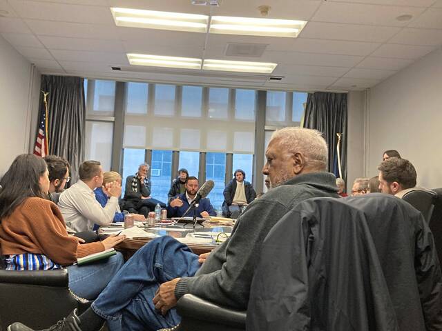 Bill to bar Allegheny County cooperation with ICE advances to council vote