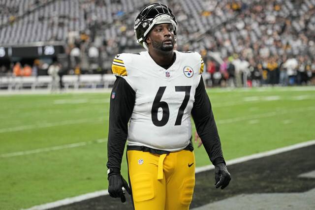 Steelers release veteran backup OT Calvin Anderson
