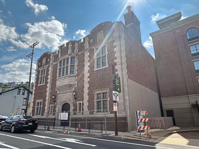 Oliver Bath House, Pittsburgh’s only indoor public pool, to reopen this weekend