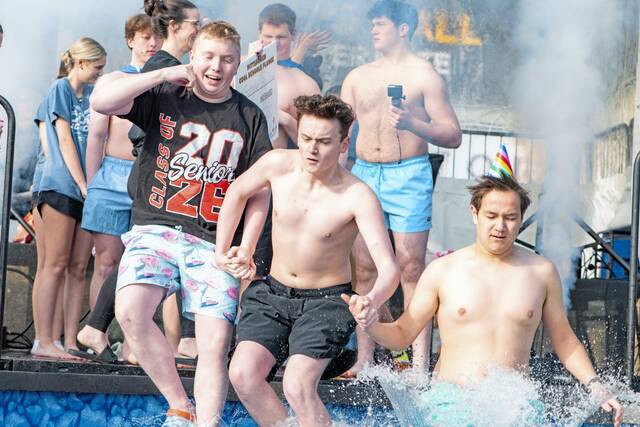 Chilling for charity: Fox Chapel Area students take the Polar Plunge