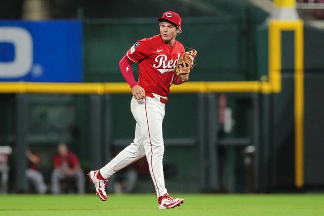 Pirates trade reliever Kyle Nicolas to Reds for IF/OF Tyler Callihan