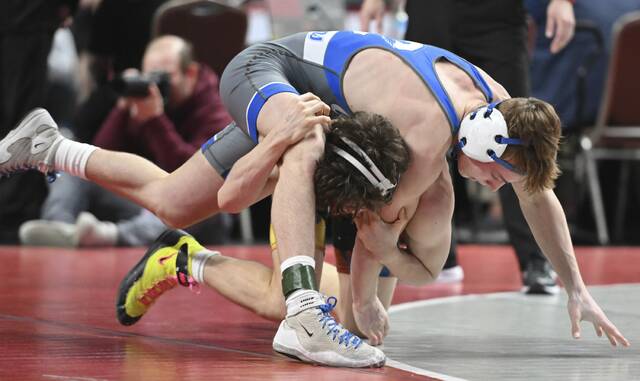 Connellsville’s Tommy Gretz spoils potential marquee rematch with upset win in PIAA Class 3A wrestling