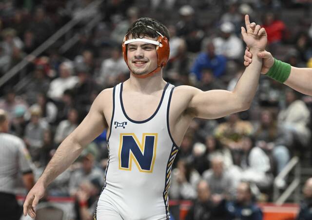 Norwin’s Landon Sidun, Belle Vernon’s Elijah Brown win 2nd titles; Kiski Area, Connellsville wrestlers also take PIAA 3A gold