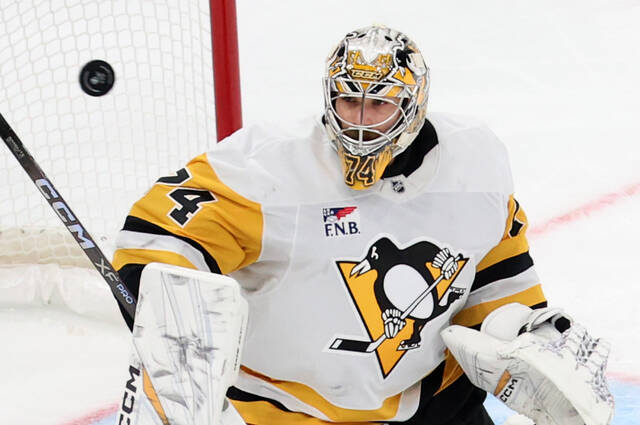 Penguins goaltender Stuart Skinner scheduled to start against Flyers
