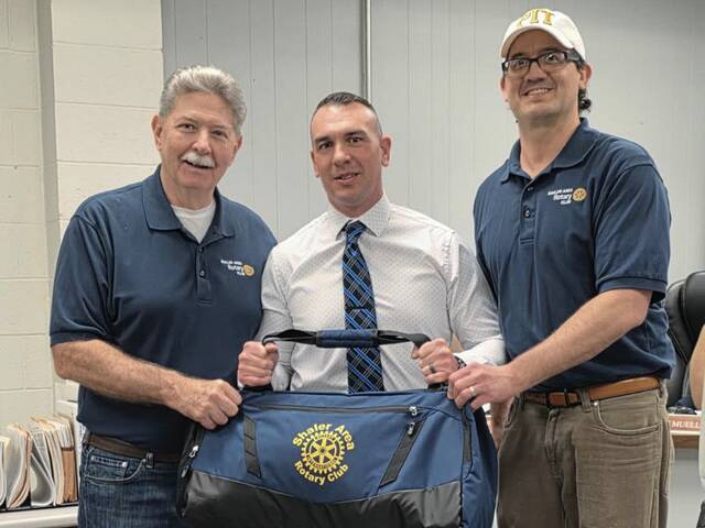 Shaler Area Rotary distributes comfort bags to help victims of domestic violence