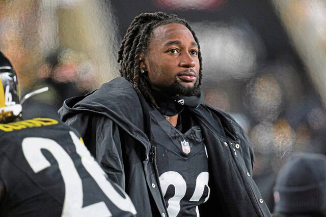 Report: Steelers re-sign cornerback Asante Samuel Jr. to 1-year deal