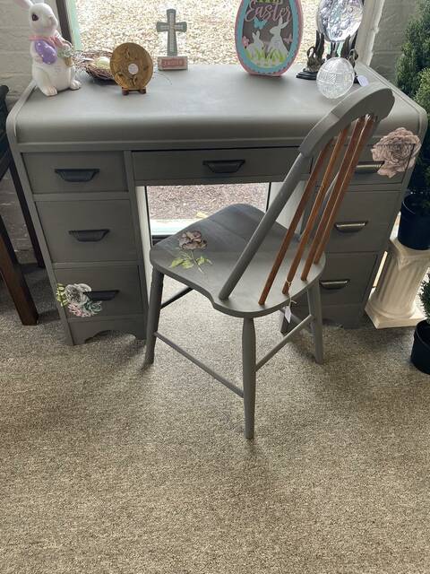 Slide 
													
													4