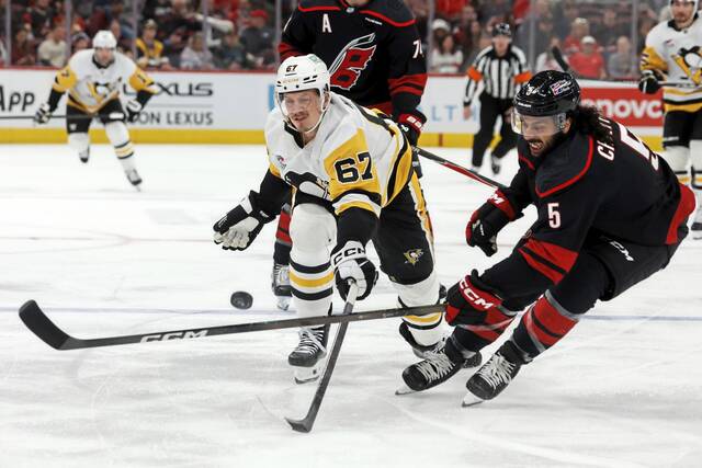 Penguins stage furious rally, but shootout struggles continue in loss at Carolina