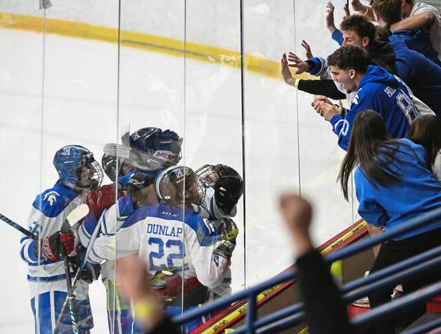 Hempfield, Penn-Trafford win 2A semifinals to get shot at 1st Penguins Cup championship