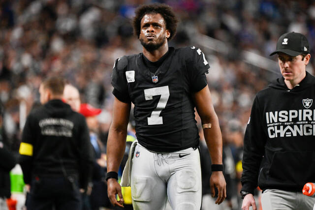Geno Smith set to return to the Jets in a trade with the Raiders<span class="headline-video">Video <i class="fa-solid fa-circle-play"></i></span>