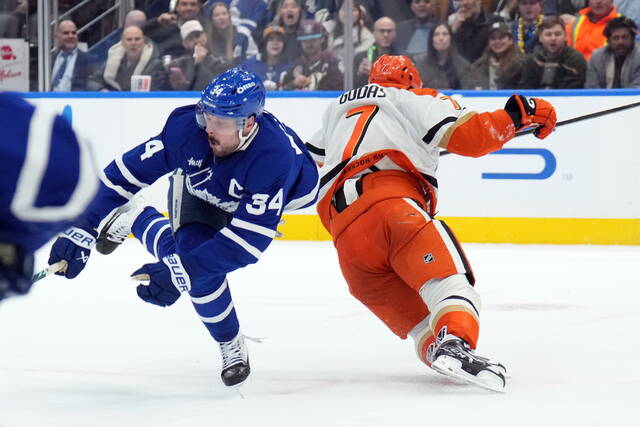 Maple Leafs star Auston Matthews out for season with torn MCL after kneeing by Radko Gudas