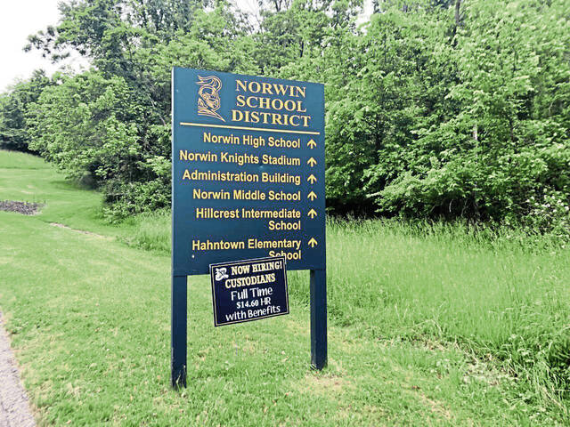Norwin paraprofessionals get contract, pay raise