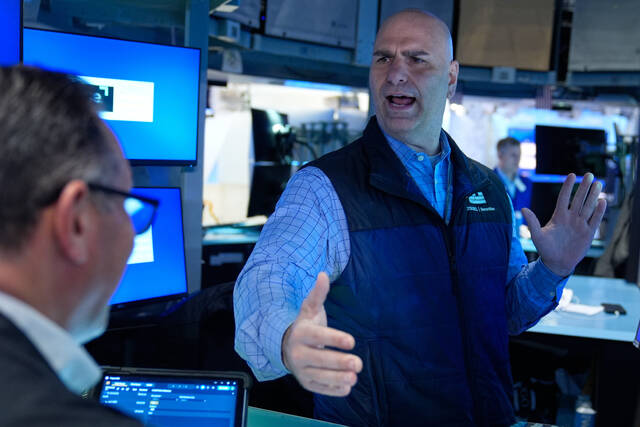 Oil prices resume their rise, but U.S. stocks hold steadier this time around