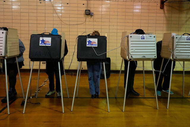 Former Illinois Republican Party chairman Don Tracy wins GOP primary for US Senate seat