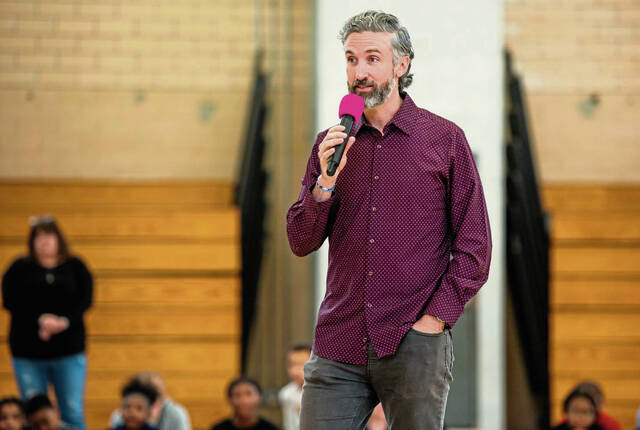 Slide 
													
													3