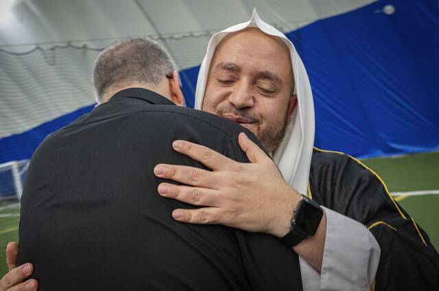 Slide 
													
													4