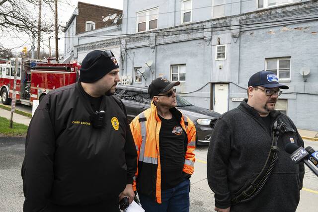 Slide 
													
													3