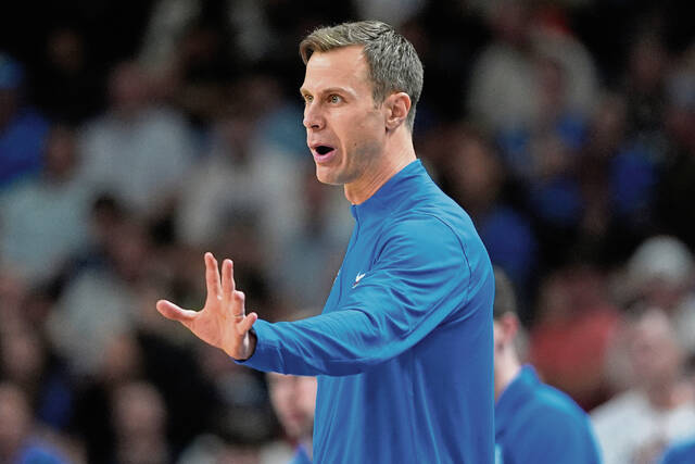 Bracket Reset: NCAA Tournament down to a Sweet 16 of high-majors