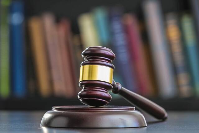 Noah Feldman: A judge’s vulgar dissent is a loss for everyone