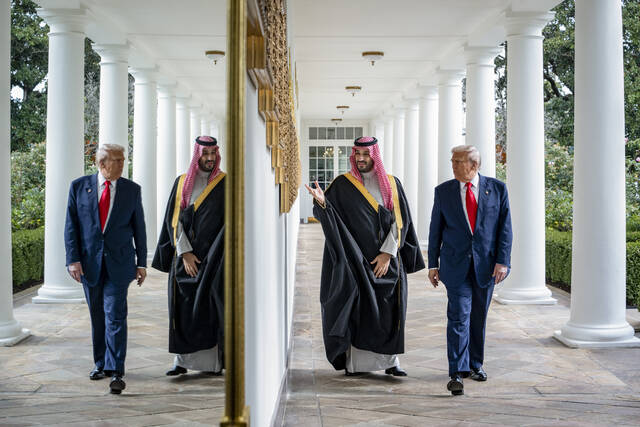 Saudi prince is said to push Trump to continue Iran war in recent calls
