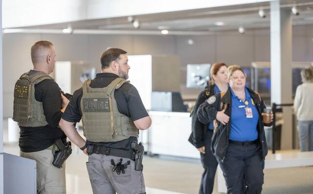 ICE agents visible at Pittsburgh International Airport